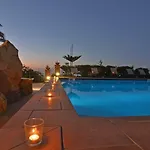 Lodge Provenza *