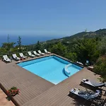 Lodge Provenza Cefalù