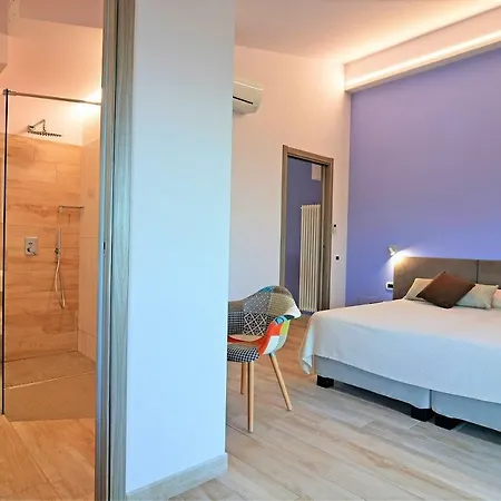 אכסניה Provenza *